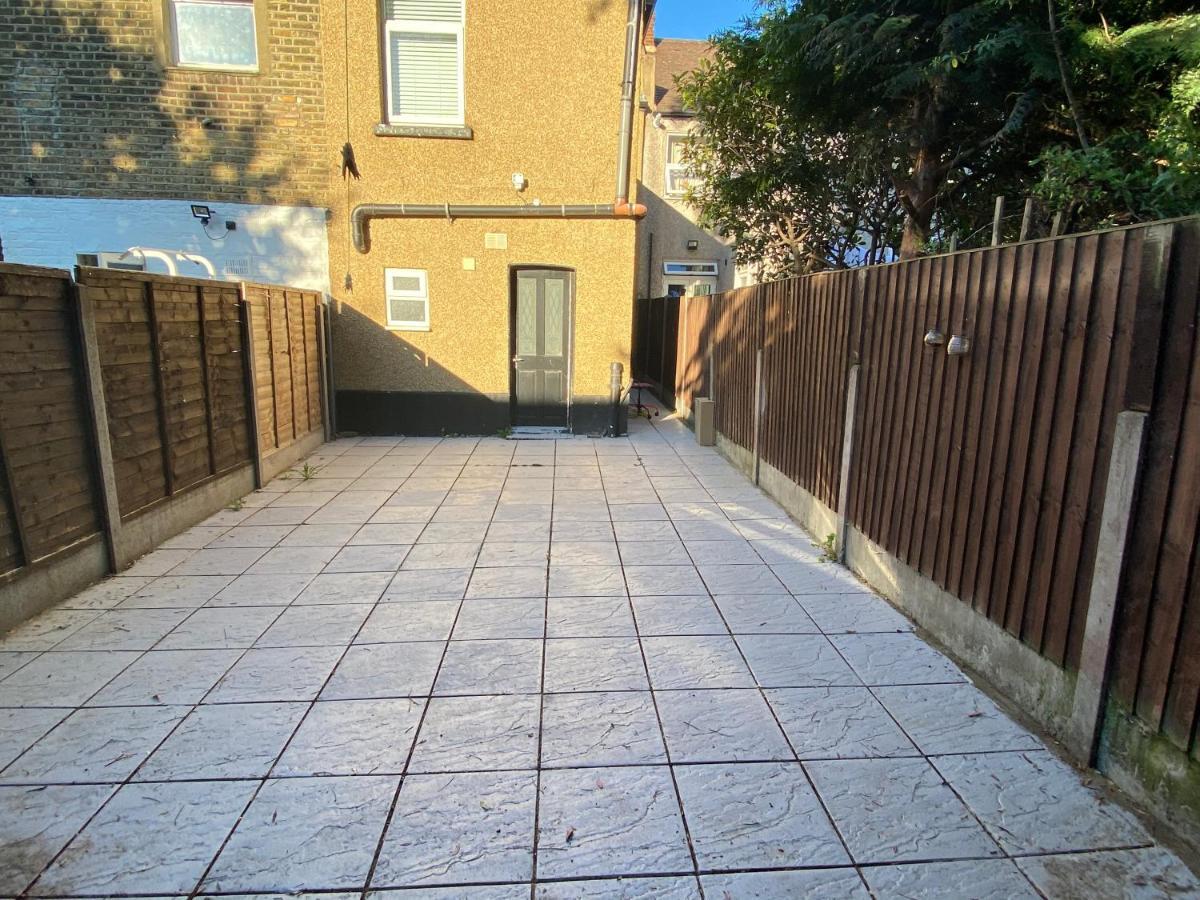 Central Stratford Cozy Double Room London Luaran gambar